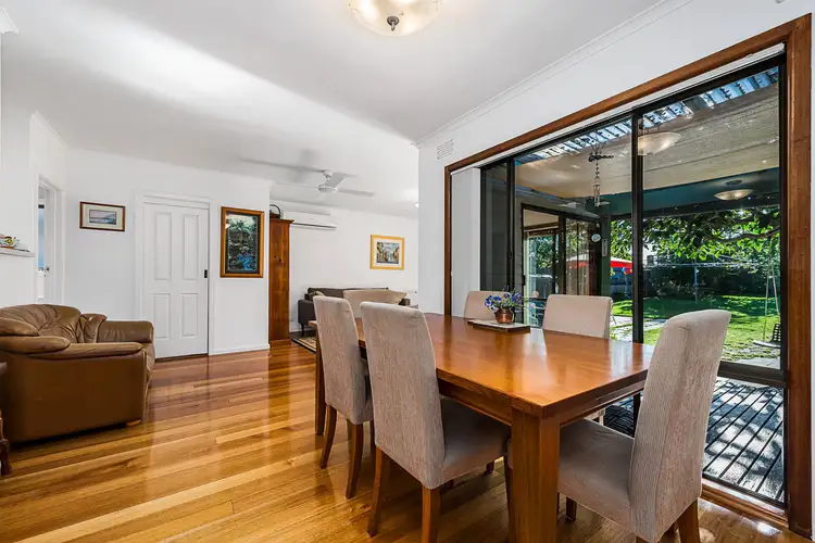 15 Arunta Crescent, Clarinda VIC 3169