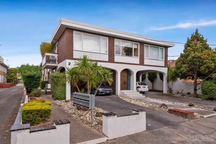 1/2 Parkside Street, Elsternwick VIC 3185