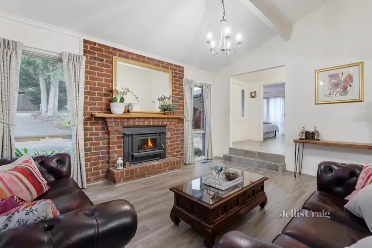 15 Opal Court, Eltham North VIC 3095