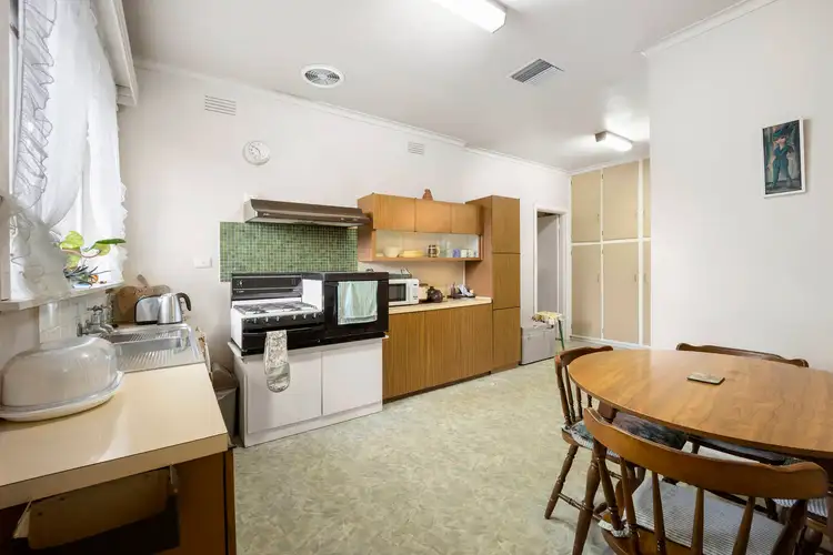 Fourth view of Homely house listing, 3 Maxine Court, Mount Waverley VIC 3149