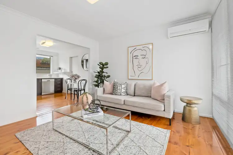 3/4 Burns Avenue, Clayton South VIC 3169