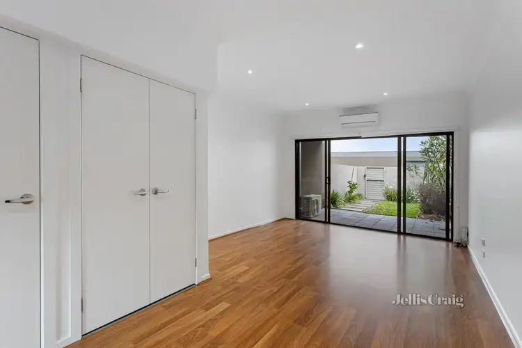 Third view of Homely villa listing, 2/235 Wickham Road, Moorabbin VIC 3189
