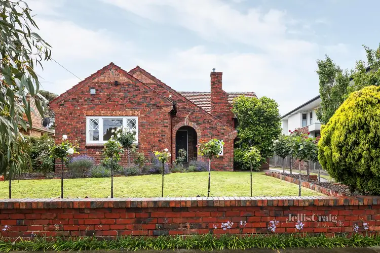 34 May Street, Hampton VIC 3188