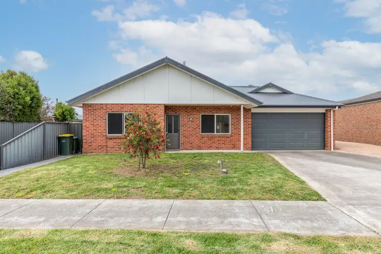 1/44 Mark Avenue, Sale VIC 3850