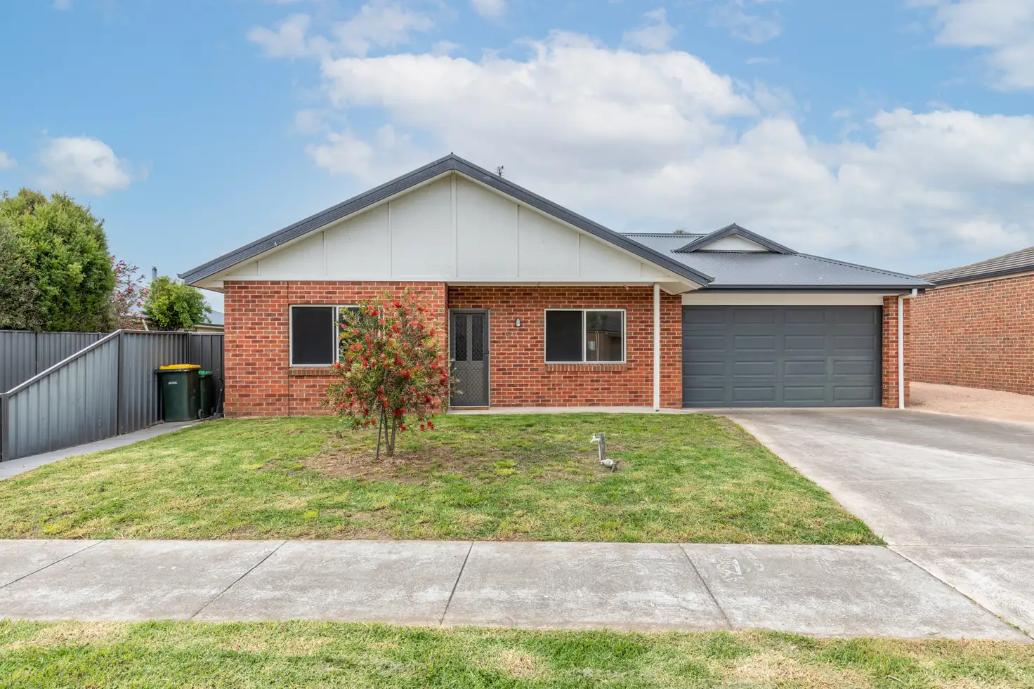 Main view of Homely townhouse listing, 1/44 Mark Avenue, Sale VIC 3850