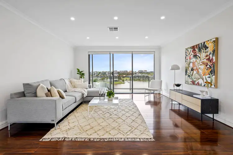 28/33-37 Fisher Parade, Ascot Vale VIC 3032