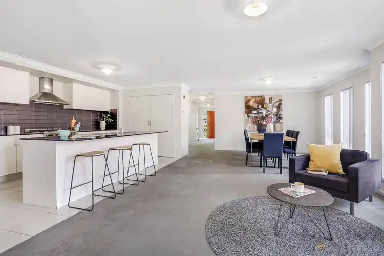 Second view of Homely house listing, 6 Guilford Court, Truganina VIC 3029