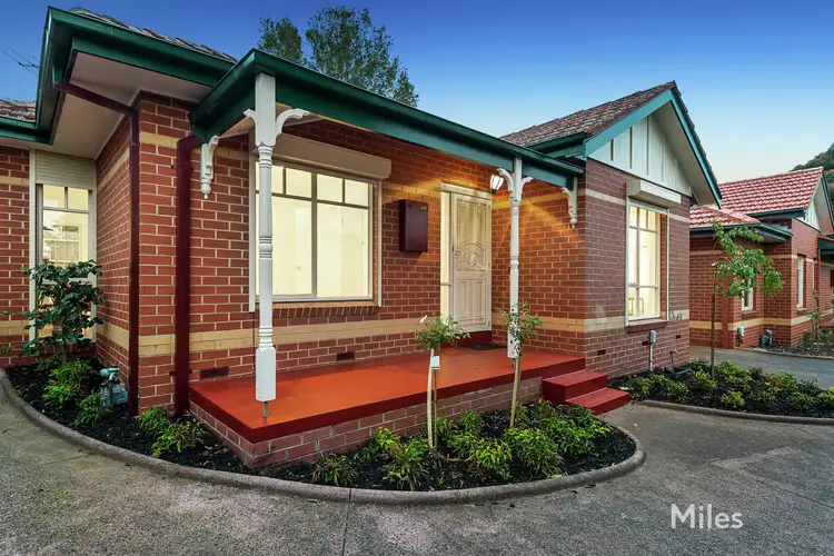 Main view of Homely unit listing, 2/9 Langs Road, Ivanhoe VIC 3079