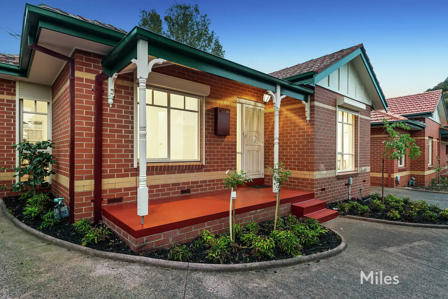 Main view of Homely unit listing, 2/9 Langs Road, Ivanhoe VIC 3079