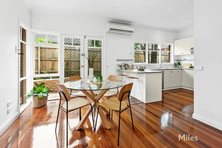 Fourth view of Homely unit listing, 2/9 Langs Road, Ivanhoe VIC 3079