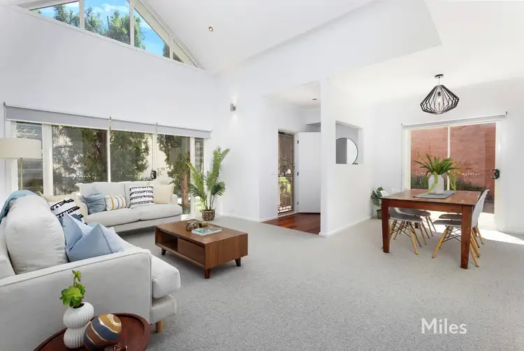 2/358 St Helena Road, Eltham North VIC 3095
