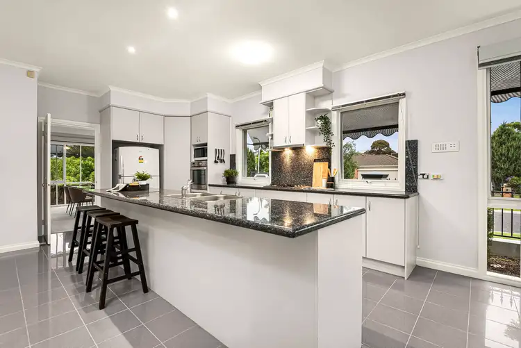 Fifth view of Homely house listing, 2 Pipe Court, Blackburn North VIC 3130