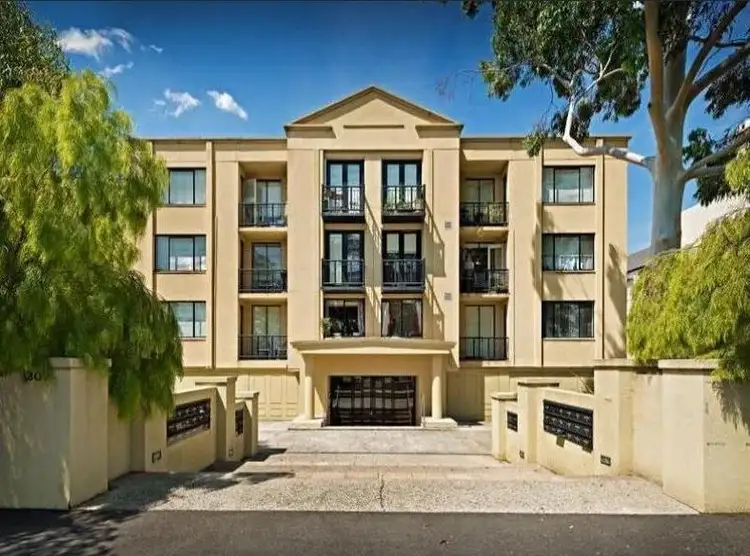 13/202 The Avenue, Parkville VIC 3052