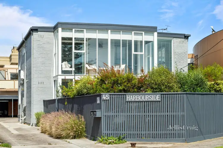 3/45 Beach Road, Hampton VIC 3188