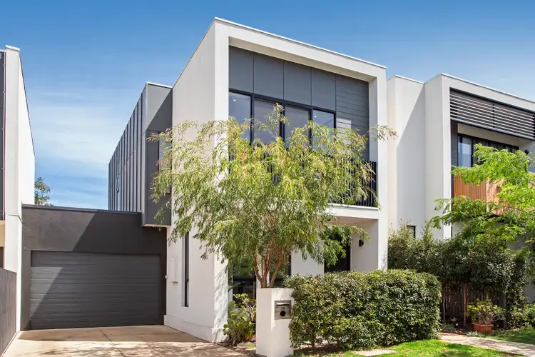 16 PRIMROSE Avenue
