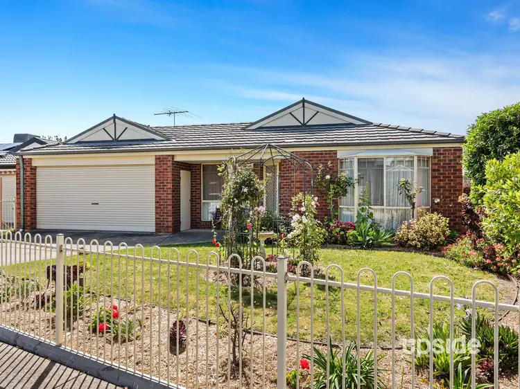 12 Glenaire Crescent, Cranbourne West VIC 3977