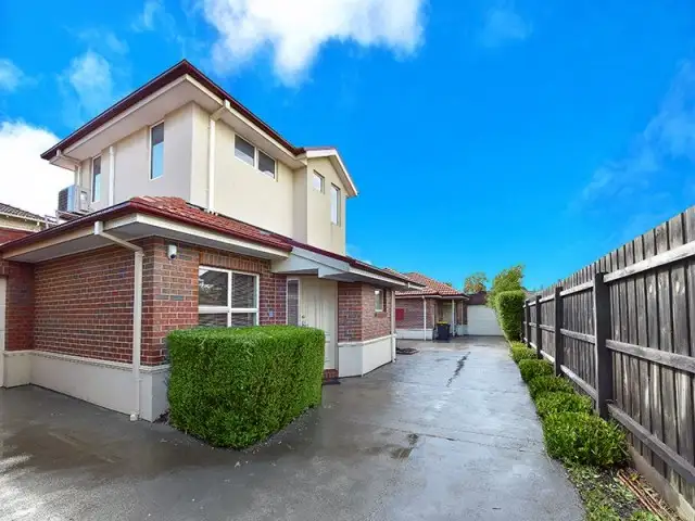 12 Renown Street