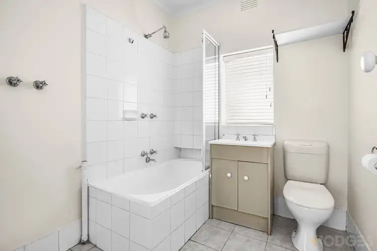 Sixth view of Homely apartment listing, 7/28 Warrigal Road, Parkdale VIC 3195