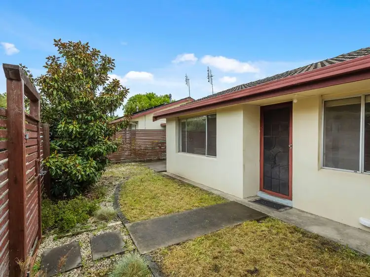 2/52 Jennings Street, Kyneton VIC 3444