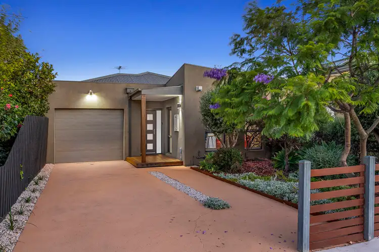 37 Truman Street, South Kingsville VIC 3015