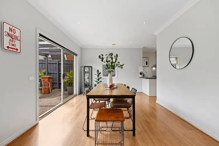 Fifth view of Homely townhouse listing, 2/5 Heath Avenue, Oakleigh VIC 3166