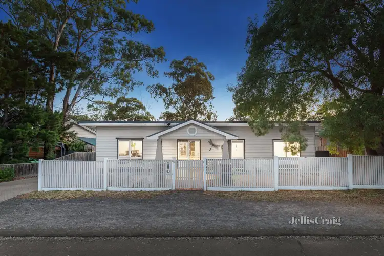 82 Buena Vista Drive, Montmorency VIC 3094