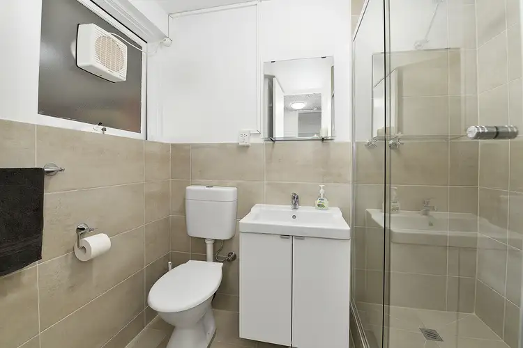 Fourth view of Homely apartment listing, 4/10 Newstead Street, Maribyrnong VIC 3032