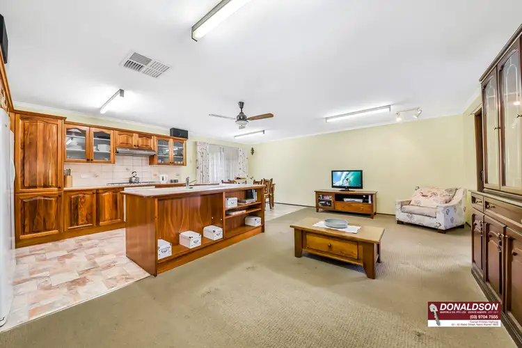 Sixth view of Homely house listing, 7 Crossdale Rise, Endeavour Hills VIC 3802