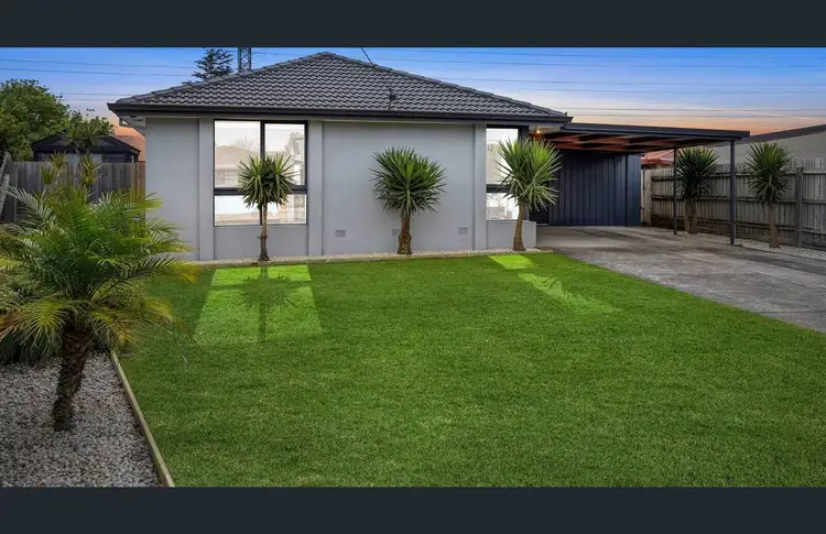 18 Newcombe Court