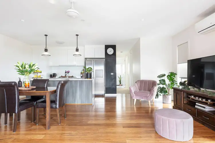 Fifth view of Homely house listing, 8 Hanly Close, Canadian VIC 3350