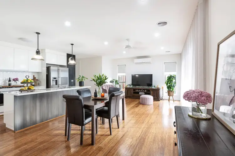 Sixth view of Homely house listing, 8 Hanly Close, Canadian VIC 3350