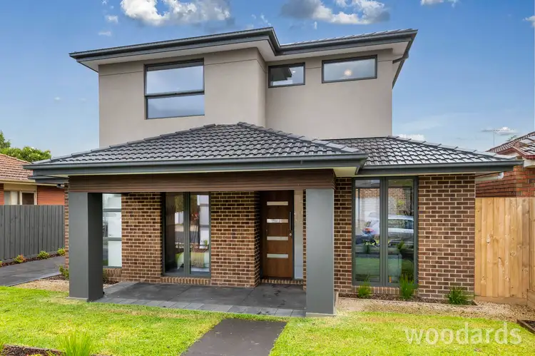 1/1 Dixon Grove, Blackburn VIC 3130