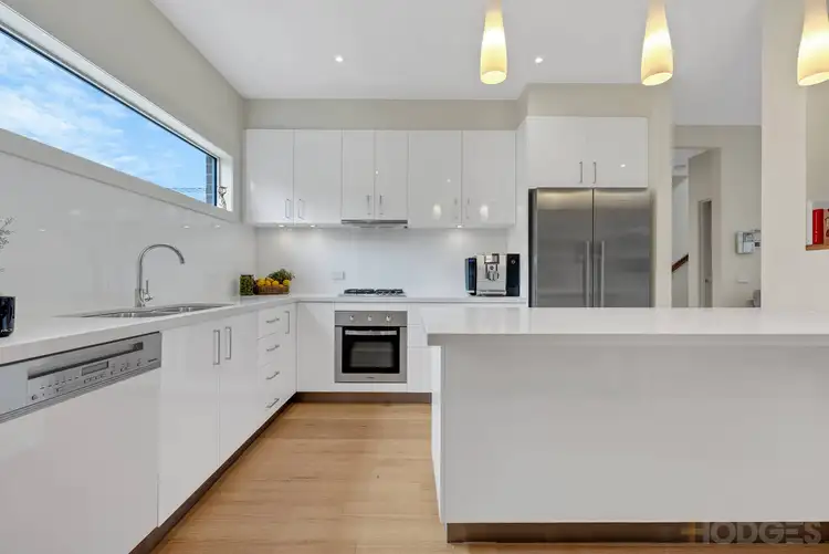 Sixth view of Homely townhouse listing, 2/295 Bay Road, Cheltenham VIC 3192