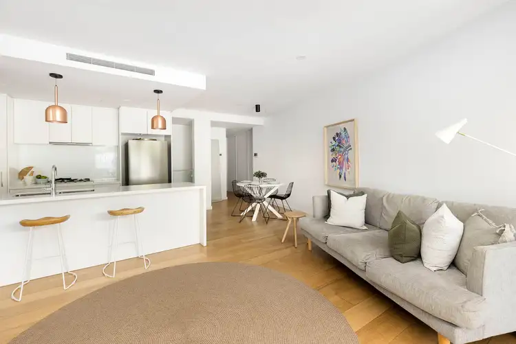 Third view of Homely apartment listing, APT 1/121 Riversdale Road, Hawthorn VIC 3122