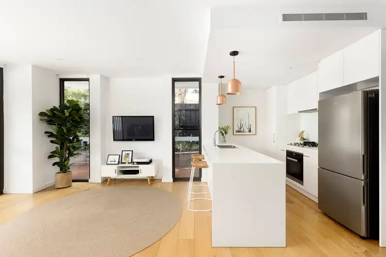 Fifth view of Homely apartment listing, APT 1/121 Riversdale Road, Hawthorn VIC 3122