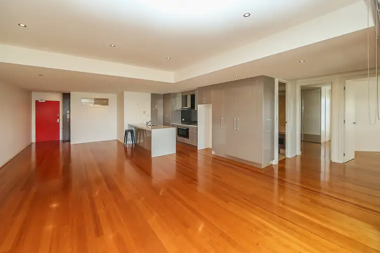 767 Nicholson Street