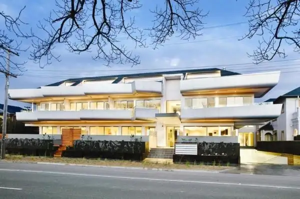 Main view of Homely serviced apartment listing, 8/86-88 Beach Road, Sandringham VIC 3191