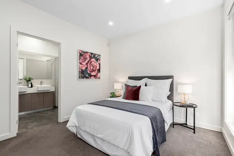 Fifth view of Homely townhouse listing, 2/10 Murra Court, Ashwood VIC 3147