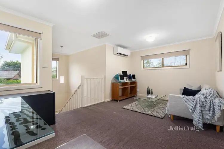 Sixth view of Homely house listing, 2 Halley Court, Bentleigh VIC 3204