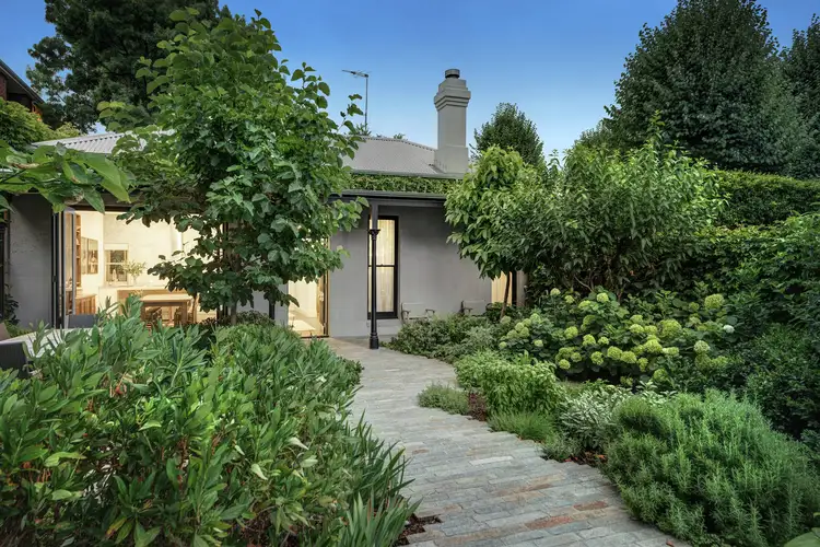 27 Tivoli Place, South Yarra VIC 3141