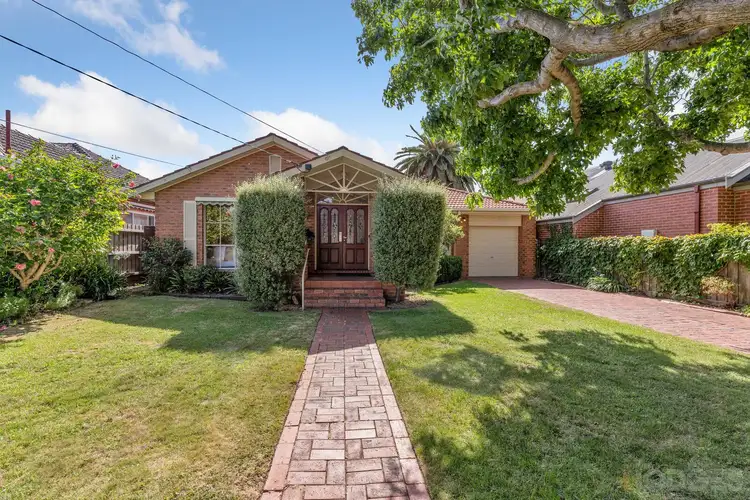 11 Eblana Avenue, Mentone VIC 3194