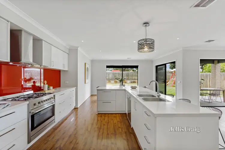 Fourth view of Homely house listing, 8 Tovan Akas Avenue, Bentleigh VIC 3204