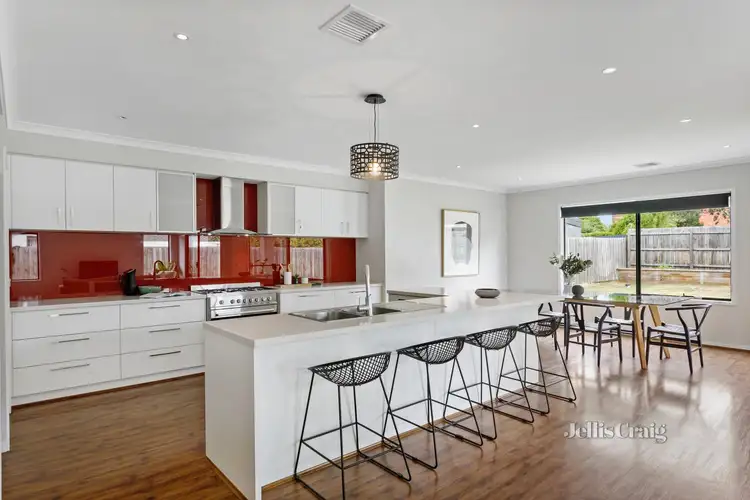 Sixth view of Homely house listing, 8 Tovan Akas Avenue, Bentleigh VIC 3204