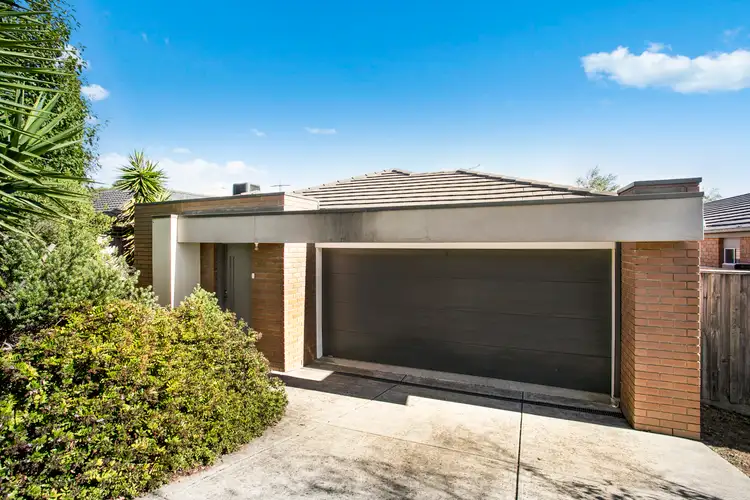34 Kimberley Grove, Pakenham VIC 3810