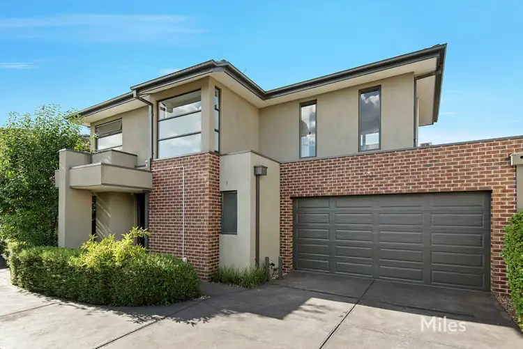 2/11 Elizabeth Street, Bulleen VIC 3105