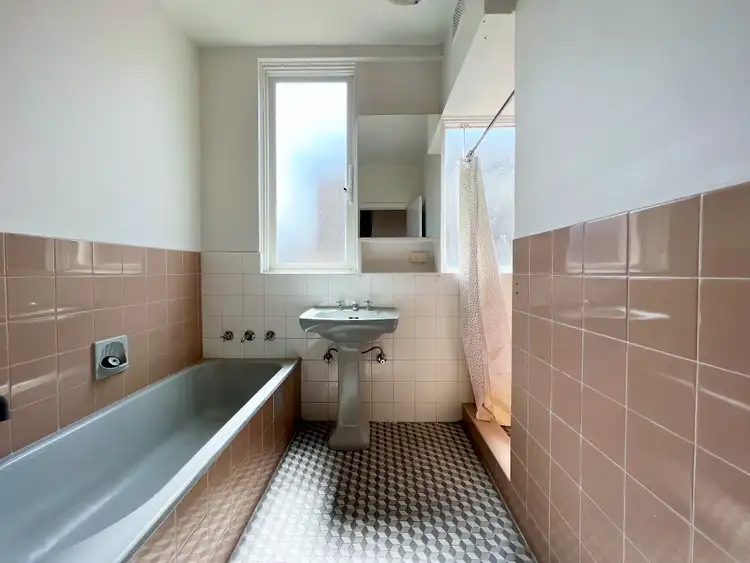 Fifth view of Homely apartment listing, 8/12 Milton Street, Elwood VIC 3184