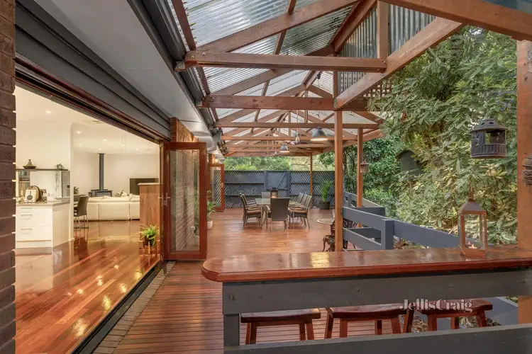 161 Scenic Crescent, Eltham North VIC 3095