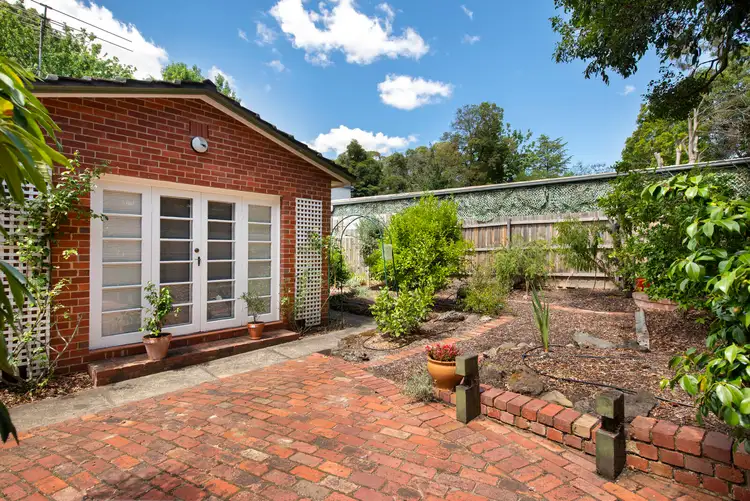 9 Gresham Place, Blackburn VIC 3130