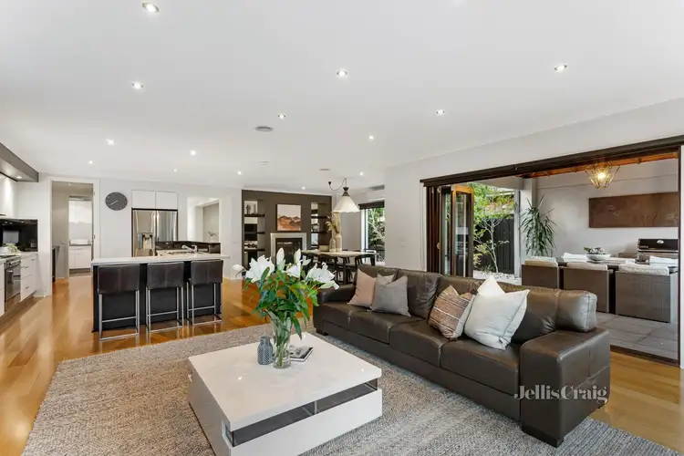 Second view of Homely house listing, 7 Crozier Court, Mckinnon VIC 3204