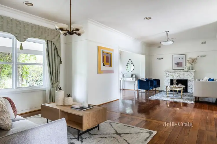 Second view of Homely house listing, 4 Banksia Street, Bentleigh East VIC 3165